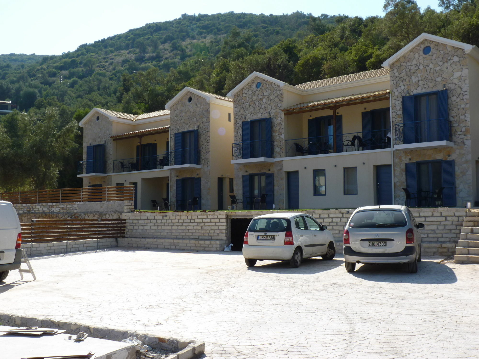 Ilianthos Apartments & Studios 米克罗斯雅洛斯 外观 照片