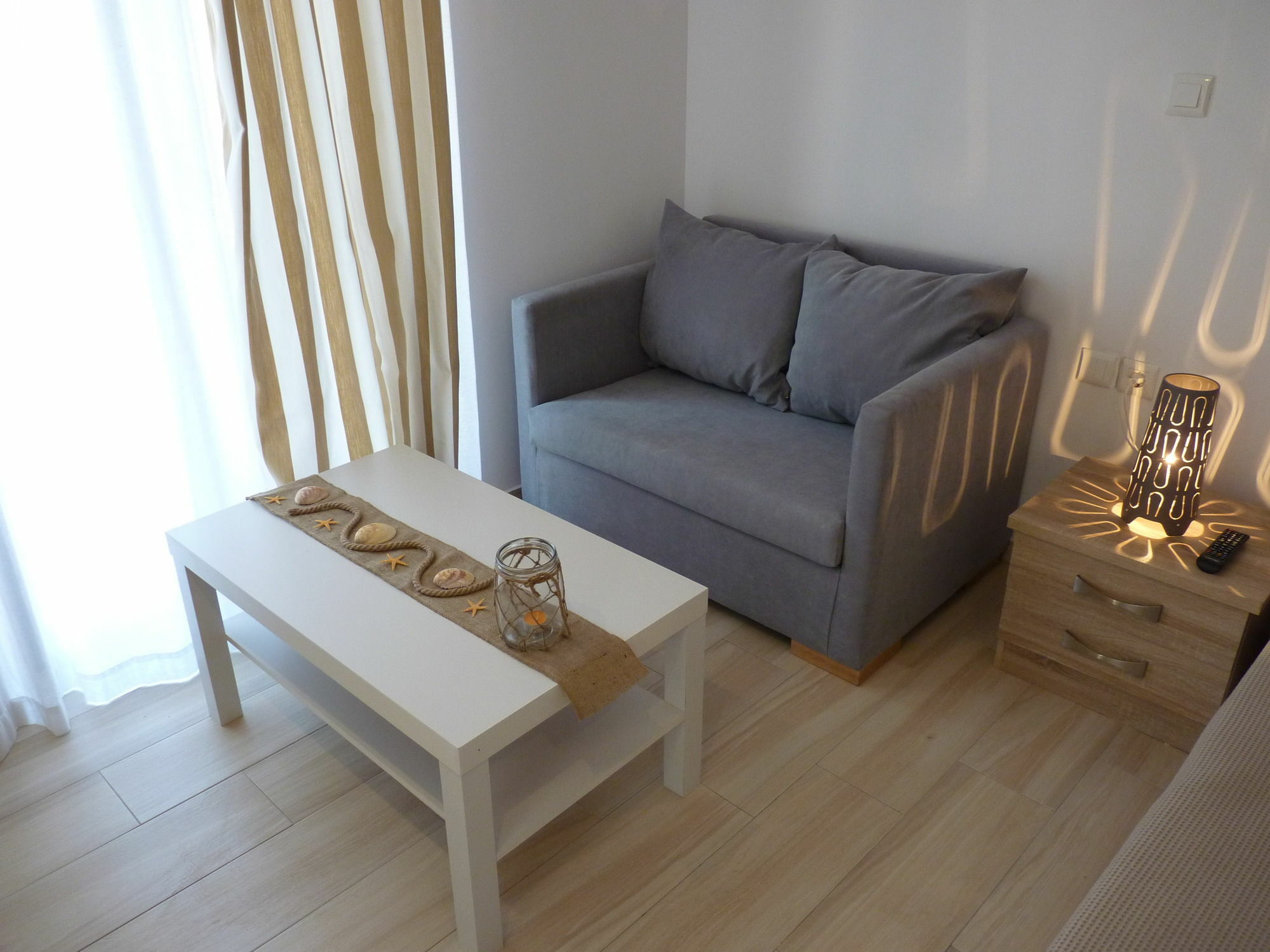 Ilianthos Apartments & Studios 米克罗斯雅洛斯 外观 照片